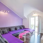 Sanja *